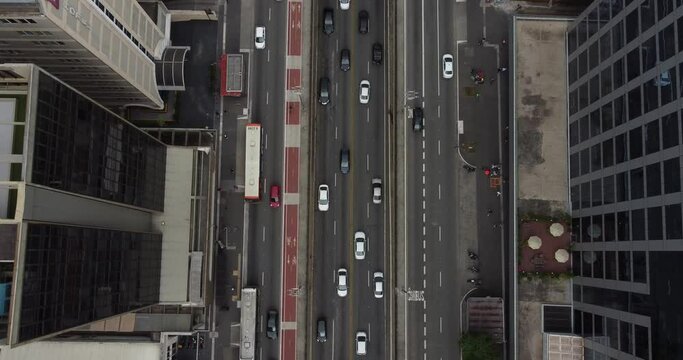 Traffic in the city brazil sao paulo avenida paulista