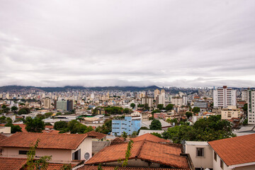 Fototapeta na wymiar Dia nublado e chuvoso em Belo Horizonte, Minas Gerais, Brasil