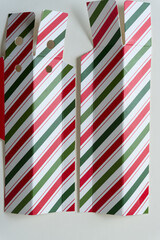 Obraz premium two pieces of candy cane striped cardboard 