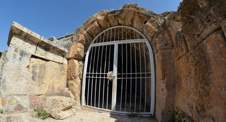 Fototapeta na wymiar Theater in antique city Hierapolis, Pamukkale, Turkey. 
