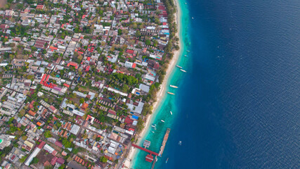 Fototapeta premium Aerial top down view of Gili Trawangan Island, Indonesia. Lombok, Indonesia