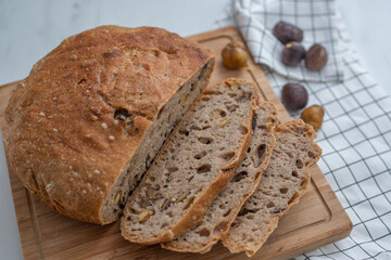 whole grain rye bread with chestnuts