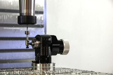 Probe for reference to the coordinate system on the workpiece on a milling machine.