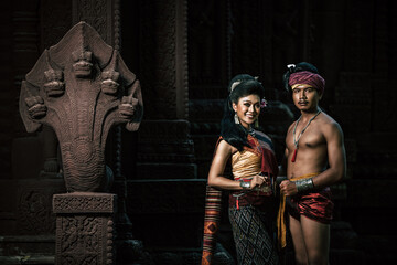 Obraz premium Young Actor and Actress wearing beautiful ancient costumes