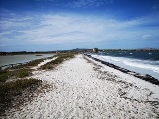 Sardinien Spiaggia le Saline mit Torre delle Saline