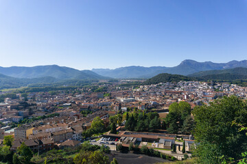 Fototapeta na wymiar Landscape of the town of Olot from the top of the Montsacopa volcano