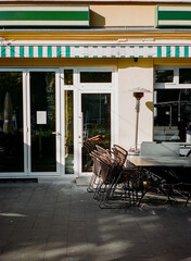 closed Italien restaurant in the urban city, impact of the corona virus 2021 in Germany.