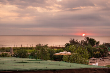Amanecer en el mar