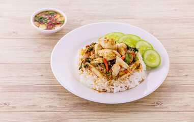 Crab meat fried basil with rice