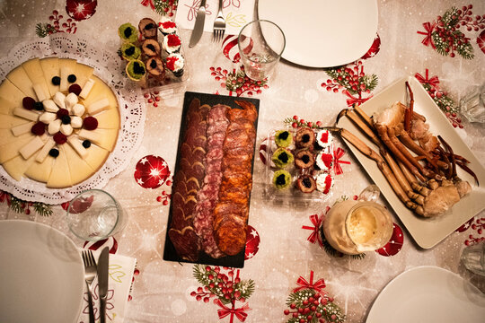 mesa de navidad comida fiesta