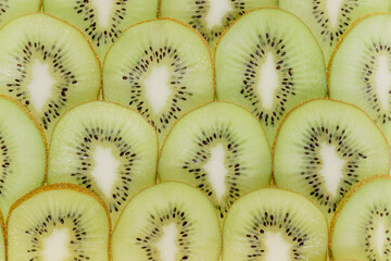 Kiwi slices that form a pattern