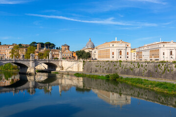 Vittorio Emanuele II Bridge (Ponte Vittorio Emanuele II) across the the river Tiber, Rome, Italy