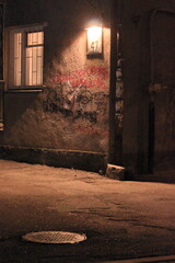 Fototapeta na wymiar old house in the night