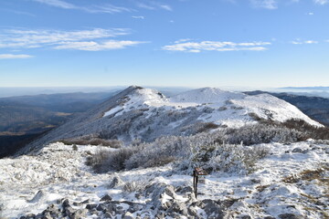 Fototapeta na wymiar winter mountain landscape | snow covered mountains | snowy winter day | white mountain top 