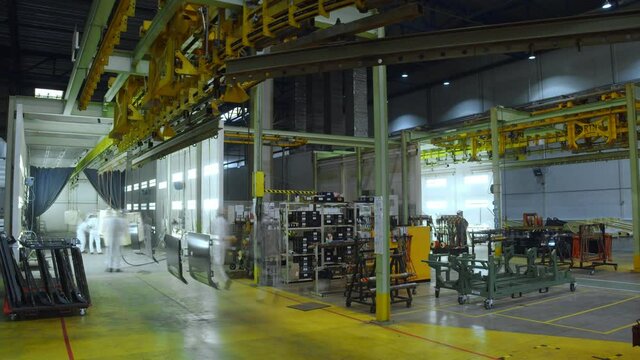A workshop of the excavator producing factory