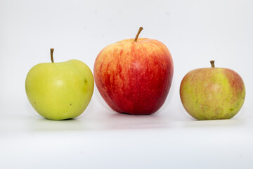 red and green apples