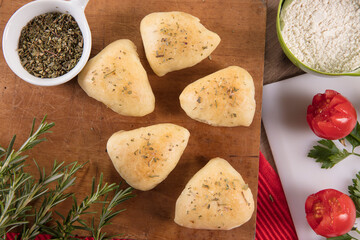 esfirra recheada de carne