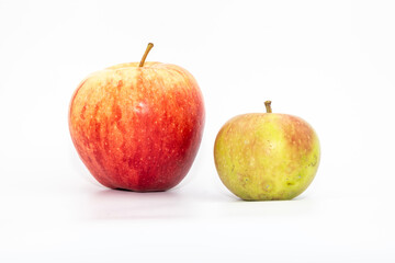 red and green apples