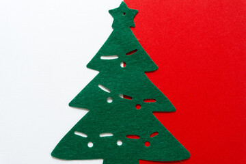 felt christmas craft tree on white and red