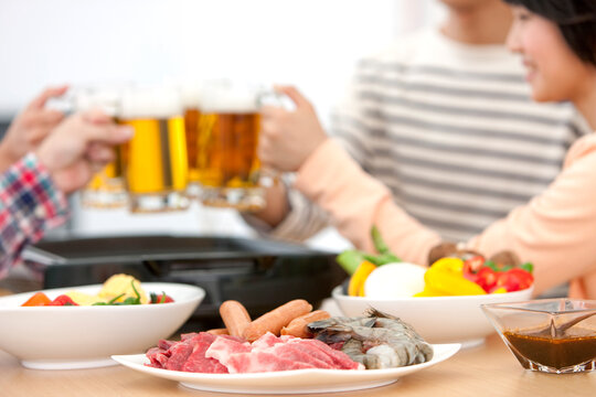 テーブルの上の食材