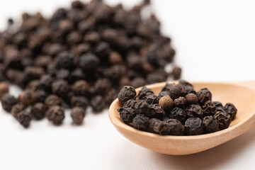 黒コショウ　胡椒