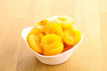 Canned apricot – sweet light dessert