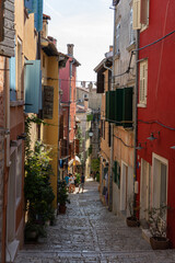 Fototapeta na wymiar rovinj croatia narrow street