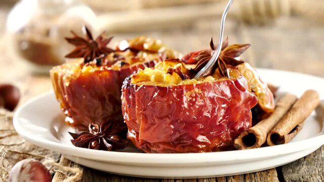 baked apple with spices and dried fruits