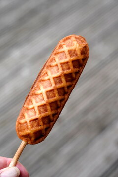 Waffel am Stiel, on a Stick, Dessertgeb&auml;ck
gebacken