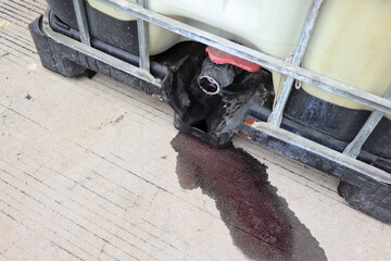 Container for hazardous chemical waste are Leaking from the valve