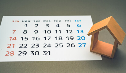 家とカレンダー