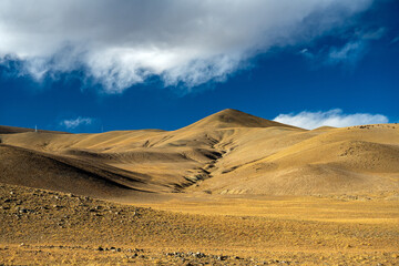 clouds above the top of mountains