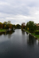 Fototapeta na wymiar water canal on an autumn day against the sky