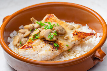 grilled turkey fillet with mushroom sauce and rice