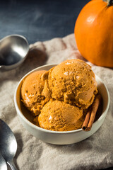 Cold Pumpkin Pie Ice Cream