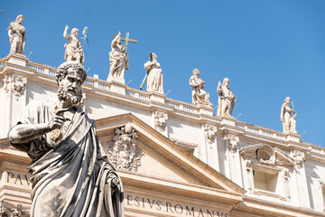 Fototapeta na wymiar Basilica de Sant Pedro en Roma