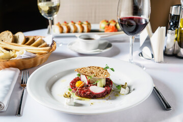 beef tartar with egg