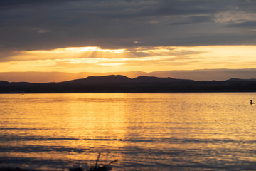 Fototapeta premium sunset on the lake