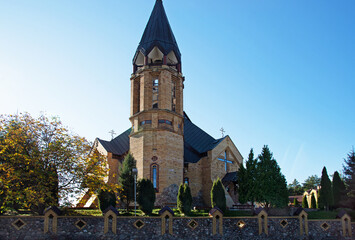 Fototapeta premium General view and close-up of architectural details of the Orthodox Church of the Resurrection built in the 1990s in the city of Białystok in Podlasie, Poland.