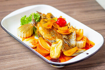 Northern Cause, Mixed Fish, Egg, Olive, Banana, Onion, Sweet Potato, and Corn
