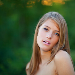 Naklejka premium Beautiful young women