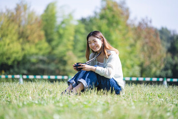 公園のカメラ女子