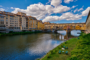 Fototapeta premium Florence is a charming Italian town in Italy. View of the goldsmiths' bridge, a fragment of architecture