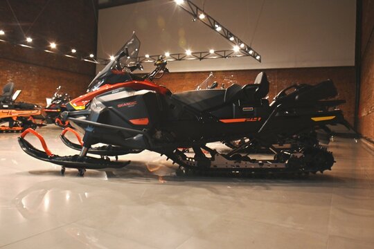 Snowmobile Ski-Doo Skandic 900 swt - Surgut, Russia - 22 October 2021