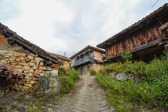 Granary in Bermiego