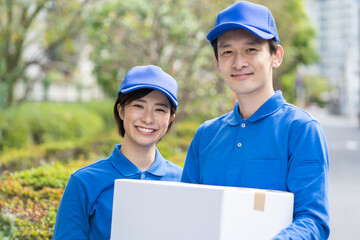 引っ越し　配送　配達シーン