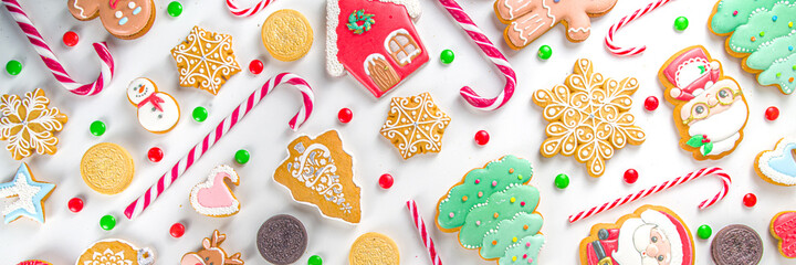 Obraz na płótnie Canvas Assorted festive Christmas sweets