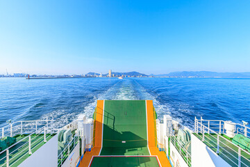 小豆島行きのフェリーからの眺め　香川県　View from the ferry to...
