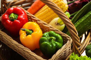 Fototapeta na wymiar Assorted raw vegetables in basket 
