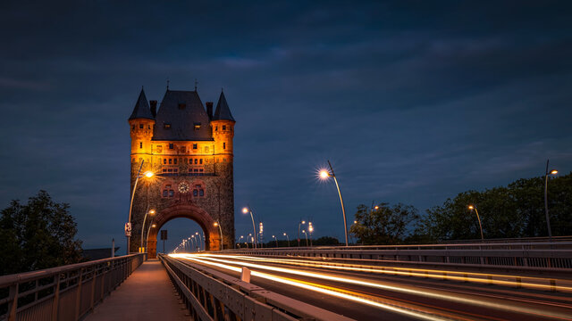 Nibelungenbr&uuml;cke in Worms	
